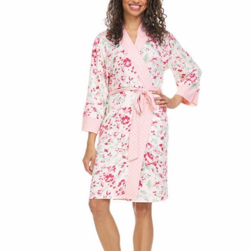 NEW Pink Floral Pretty Soft Comfort Fit Flora Nikrooz Ladies' Robe